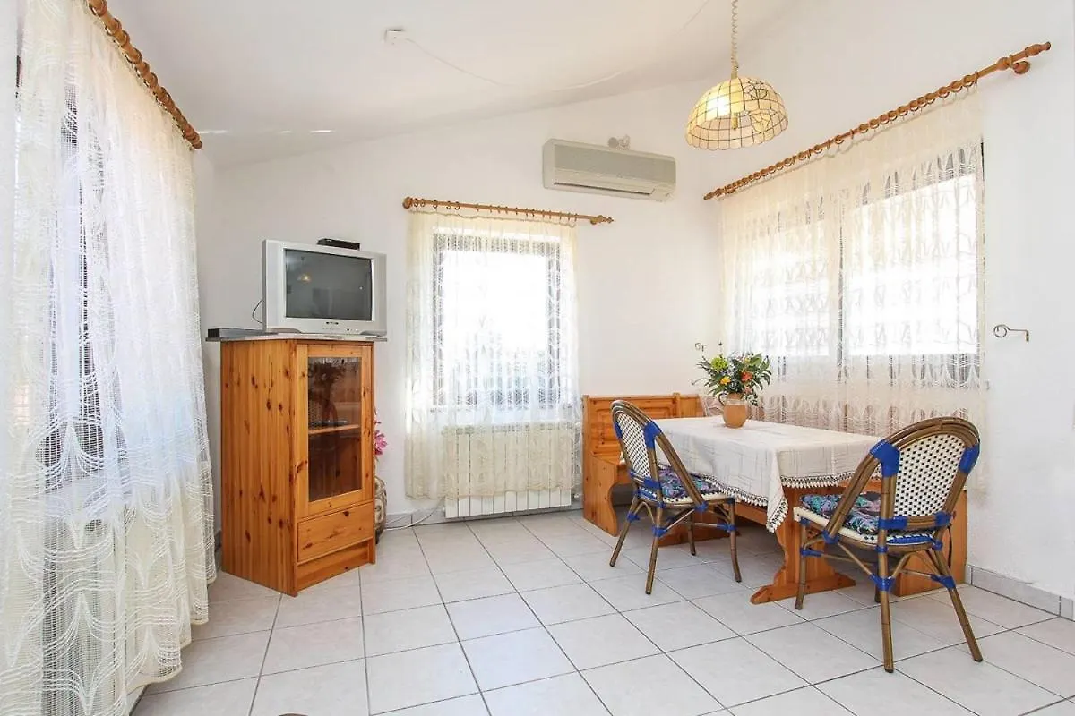 Apartments Zdravko Medulin