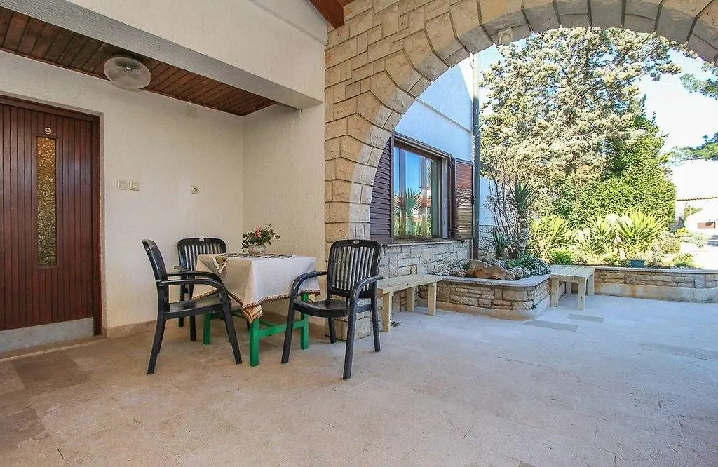 Apartments Zdravko Medulin Croatia